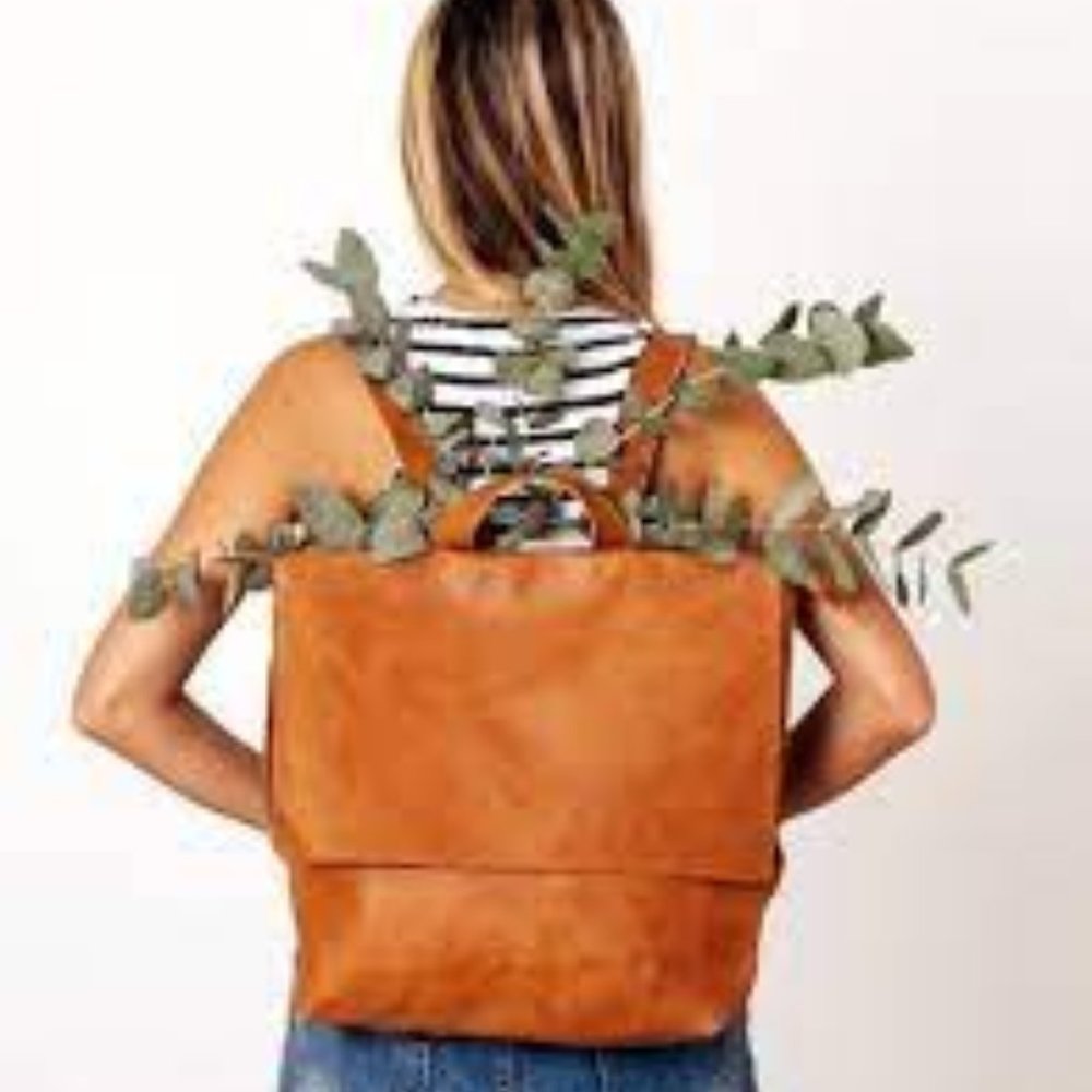 Mayko Leather Back Pack in Camel
